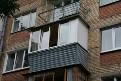 Каркасные балконы с выдвижением под ключ